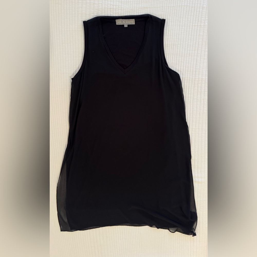 lola & sophie black V-neck shift dress